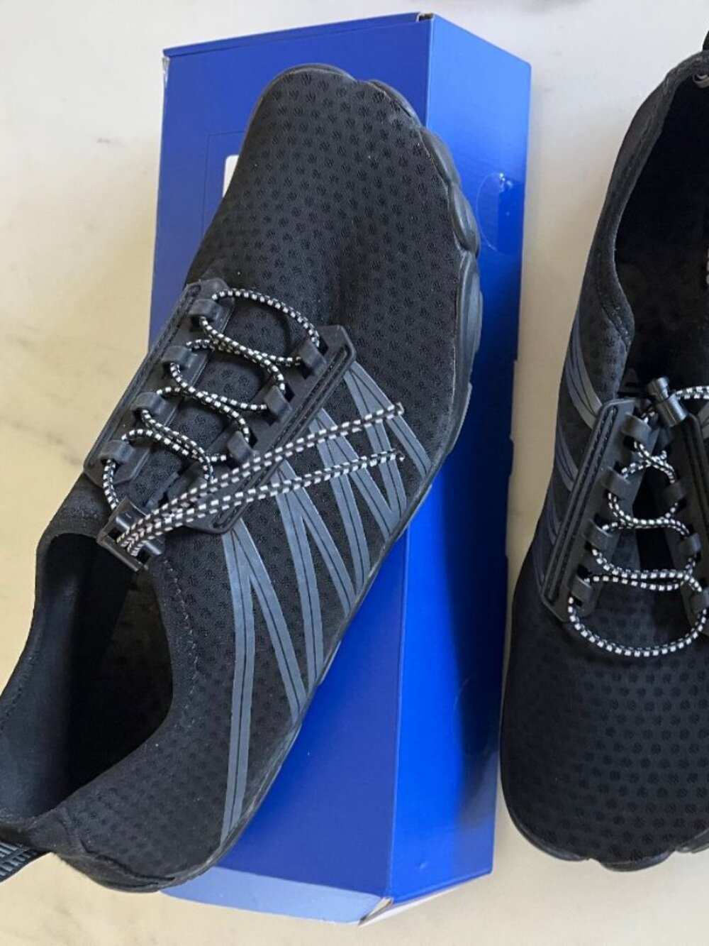 Seekway Unisex Water Shoes, Like New with Original Box, Men 11-1/2, Women 12-1/2